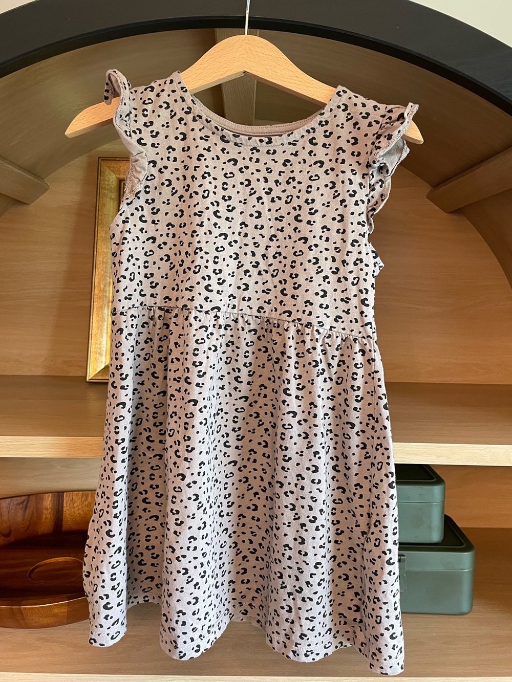 Bundle of 3 H&M Toddler Flutter Sleeve Dresses 3/4T - Picture 2 of 13